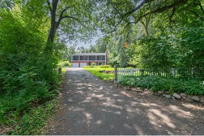2530 Old Beach Road, Wayzata, MN 55391 - Photo 2