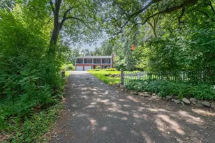 2530 Old Beach Rd, Wayzata, MN 55391 - Photo 2