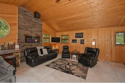 2751 E Milchesky Rd, Foxboro, WI 54836 - Photo 8