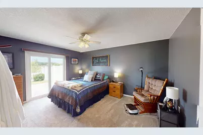 1987 Paradise Road, Albert Lea, MN 56007 - Photo 8