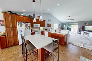 1987 Paradise Road, Albert Lea, MN 56007 - Photo 8