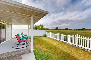 1987 Paradise Road, Albert Lea, MN 56007 - Photo 28