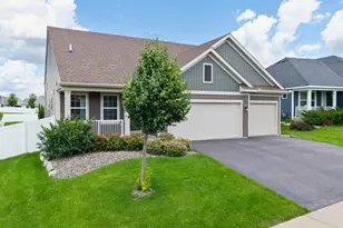 1431 139th St E, Rosemount, MN 55068 - Photo 2