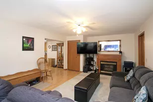 124 E St Paul St, Darwin, MN 55324 - Photo 4