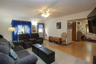 124 E St Paul St, Darwin, MN 55324 - Photo 6