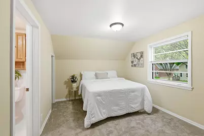 256 Rose Avenue W, Saint Paul, MN 55117 - Photo 14