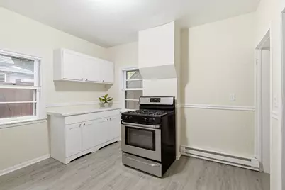 256 Rose Avenue W, Saint Paul, MN 55117 - Photo 8