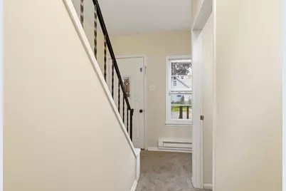 256 Rose Avenue W, Saint Paul, MN 55117 - Photo 4