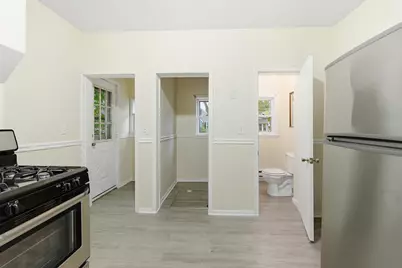 256 Rose Avenue W, Saint Paul, MN 55117 - Photo 10