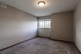 720 Mulligan St, Mankato, MN 56001 - Photo 14