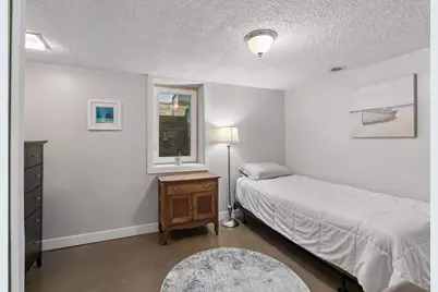 1913 Independence Avenue N, Golden Valley, MN 55427 - Photo 24