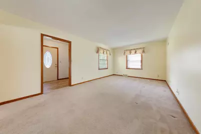825 8th Avenue NE, Waseca, MN 56093 - Photo 10