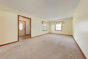825 8th Ave NE, Waseca, MN 56093 - Photo 10