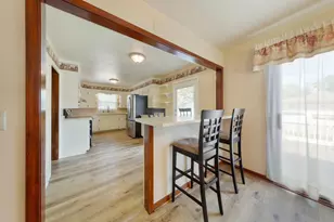 825 8th Ave NE, Waseca, MN 56093 - Photo 6