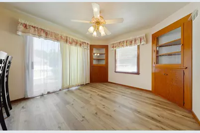 825 8th Avenue NE, Waseca, MN 56093 - Photo 8