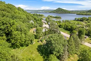 39109 Karen Ct, Winona, MN 55987 - Photo 4