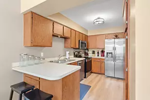 13906 Herald Way, Apple Valley, MN 55124 - Photo 10