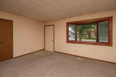 660 24th Street NE, Owatonna, MN 55060 - Photo 6
