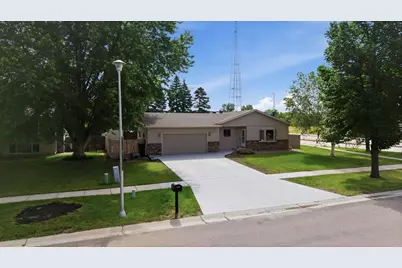 3950 15th Street S, Fargo, ND 58104 - Photo 2