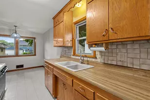 845 20th Ave N, South Saint Paul, MN 55075 - Photo 8