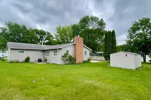 1006 10th St SW, Wadena, MN 56482 - Photo 10