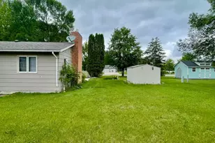 1006 10th St SW, Wadena, MN 56482 - Photo 8