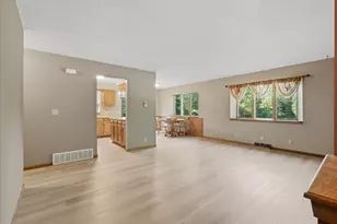 2079 Asplund Rd, New Richmond, WI 54017 - Photo 4