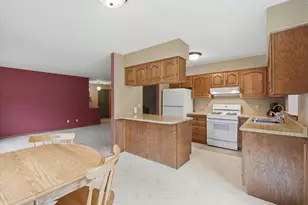 2079 Asplund Rd, New Richmond, WI 54017 - Photo 6