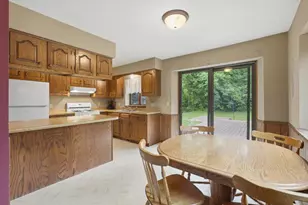 2079 Asplund Rd, New Richmond, WI 54017 - Photo 4