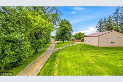 41806 Davenport Street NE, Braham, MN 55006 - Photo 2