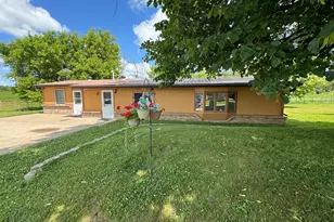 41806 Davenport St NE, Braham, MN 55006 - Photo 1