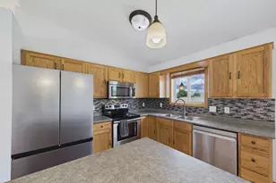 5232 Kingsbury Pl NW, Rochester, MN 55901 - Photo 4