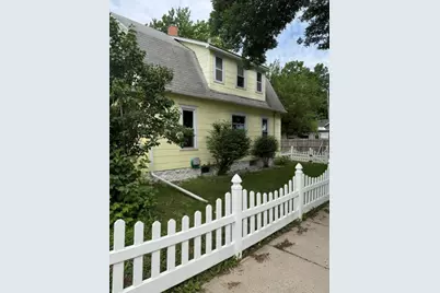 302 Nicollet Avenue, North Mankato, MN 56003 - Photo 2