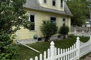 302 Nicollet Ave, North Mankato, MN 56003 - Photo 2