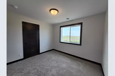 1363 Cullen Street, Saint Peter, MN 56082 - Photo 18