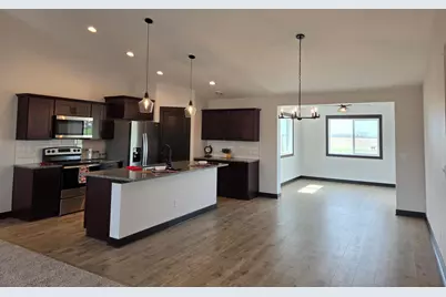 1363 Cullen Street, Saint Peter, MN 56082 - Photo 8