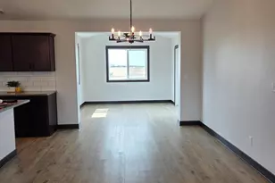 1363 Cullen St, Saint Peter, MN 56082 - Photo 10