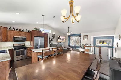 12012 Mayview Cove, Lindstrom, MN 55045 - Photo 10