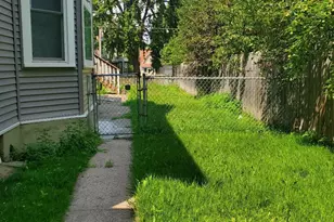 1133 Beech St, Saint Paul, MN 55106 - Photo 2
