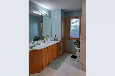 12998 Evergreen Drive, Lindstrom, MN 55045 - Photo 6