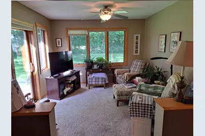 12998 Evergreen Drive, Lindstrom, MN 55045 - Photo 10