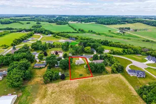 720 Campbell Ct, Pine Island, MN 55963 - Photo 8