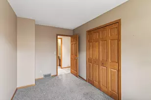 1619 McLean Ave, Saint Paul, MN 55106 - Photo 14