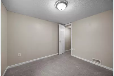 577 38th Avenue NE, Columbia Heights, MN 55421 - Photo 16