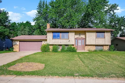 8009 Noble Avenue N, Brooklyn Park, MN 55443 - Photo 2
