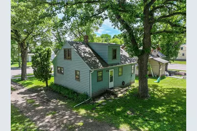 1318 Irving Street, Alexandria, MN 56308 - Photo 2