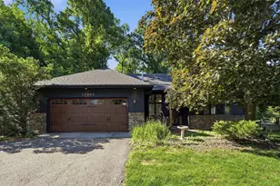 15005 43rd Pl N, Plymouth, MN 55446 - Photo 1
