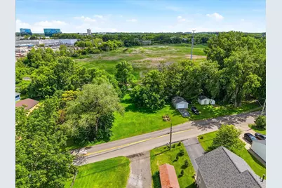 10226 S Shore Drive, Plymouth, MN 55441 - Photo 10