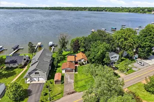 10226 S Shore Dr, Plymouth, MN 55441 - Photo 8