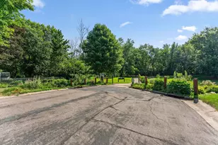 3840 Riverton Ave, Eagan, MN 55122 - Photo 32